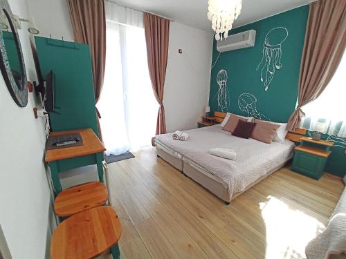 Guest House Sunflowers