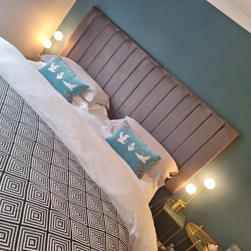 No 12 B&B