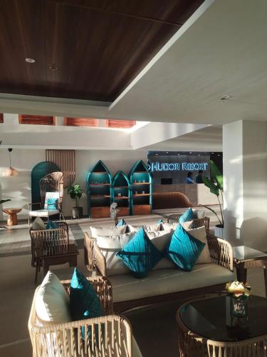 Hudor Resort - Bauang, La Union