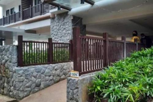 Carl's Brenthill Accommodation