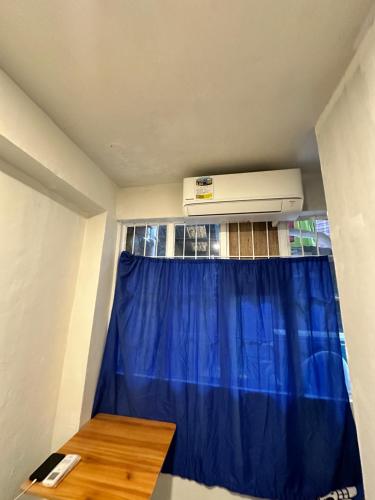 Home stay near at Vluna Medical Center Kalayaan Avenue, Philippine Heart Center, East Avenue Medical Hospital, Quezon City