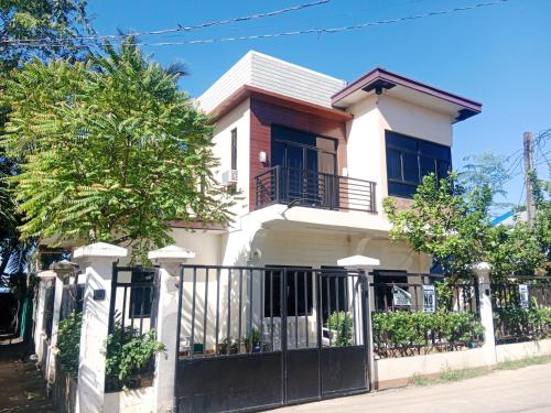 DJL Summer House - Bantayan Island