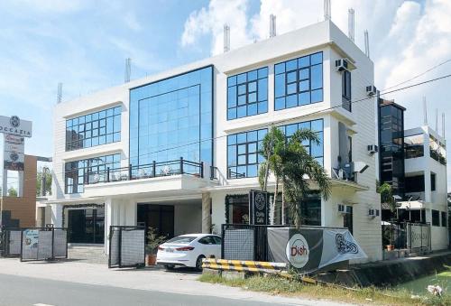 Occazia Hotel Pampanga by Reddoors