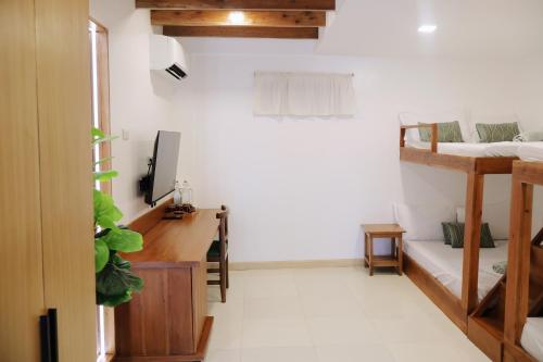 Senare Boracay Hotel