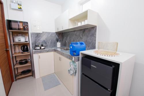 Stylish & Modern Stay in Batangas City - Unit 106