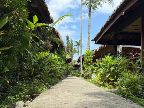 Garden of Eden Dive Resort