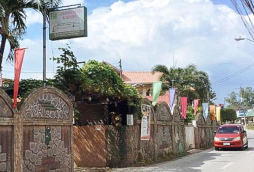 Classique Pan Oriental Hotel by RedDoorz