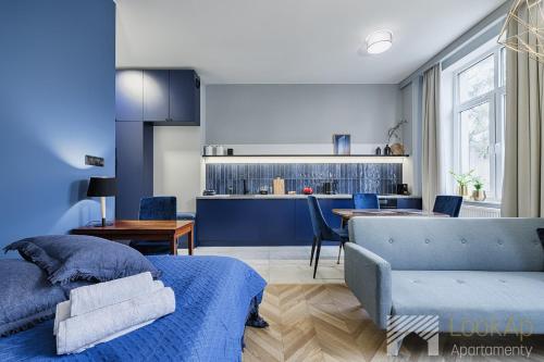 Kolorova Apart by LookAp - darmowy parking w centrum Łodzi!