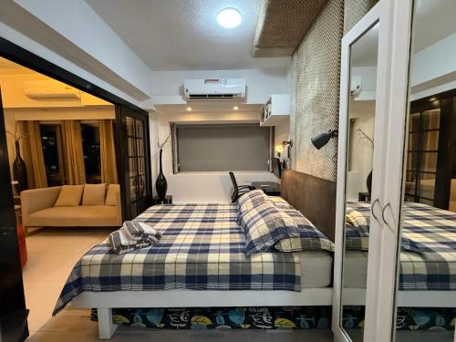 Forbeswood Parklane Suites