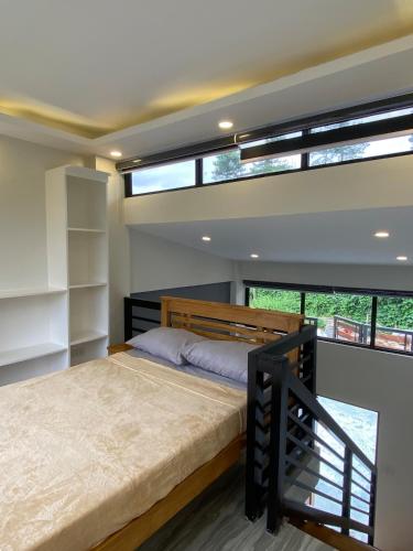 Mountain Sunctuary-M1 Mezzanine