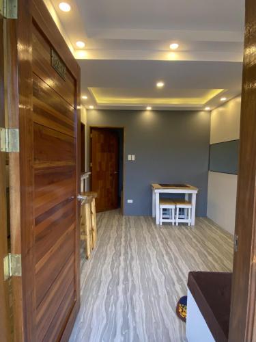 Mountain Sunctuary-F1 2 Bedroom with nature view