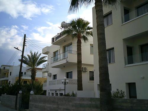 Panklitos Apartments