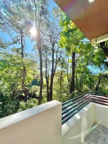Mountain Sunctuary-BH Solo House for family or friends