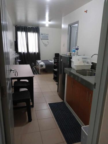 RR's Long Stays Commonwealth Quezon City