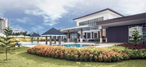 The Luna's at Wind Residences