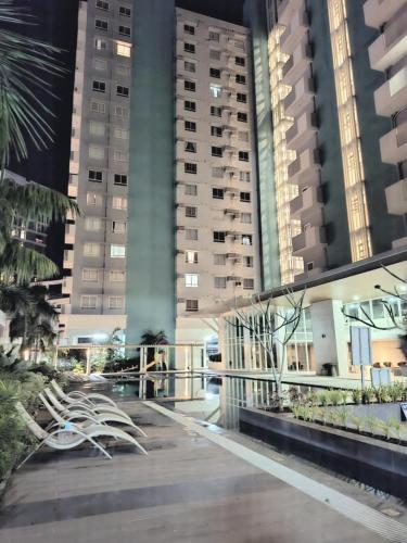 Corner Studio Unit Condo