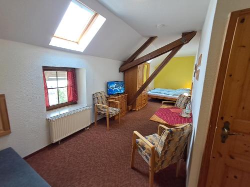 Bauernhof & Pension Kronenburghof