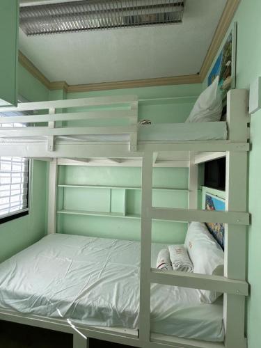 Golden V Primera Unit A