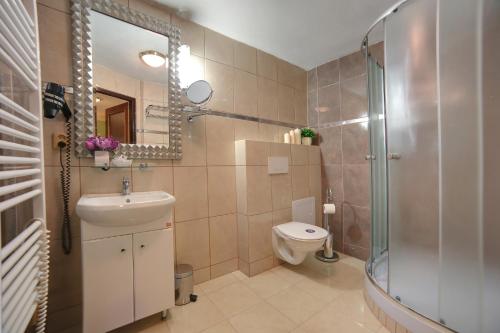 Pension Masonic House