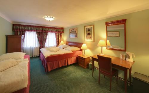 Pension Masonic House