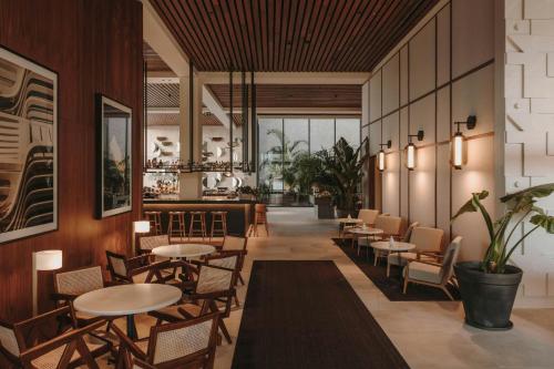 Sabatic Sitges Autograph Collection