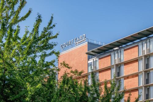 Courtyard Linz