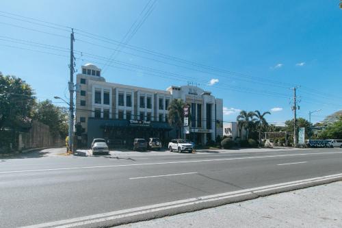 Bliss Drive Inn Hotel by OYO Rooms