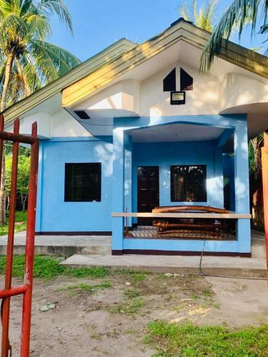 Colorful Tropical Bungalow