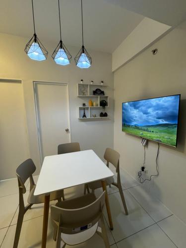 Naga City Centro 2BR River view Condominium with Fiber Internet