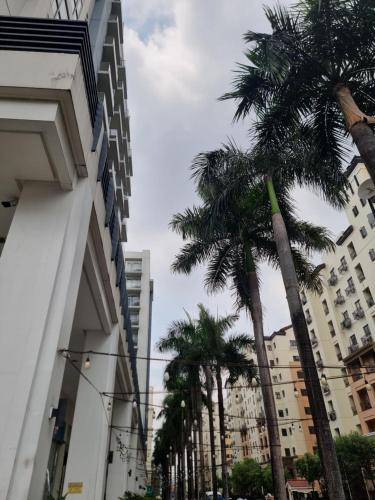 One Palm Tree Villas