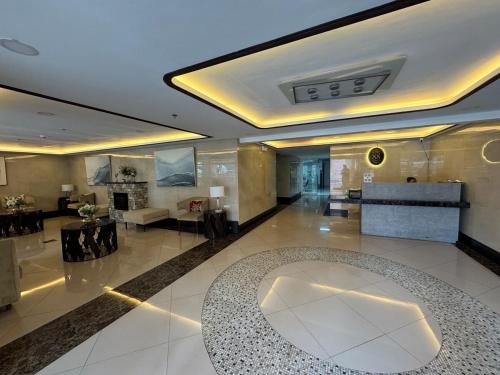 1 minute walk to mines view park and good shepherd