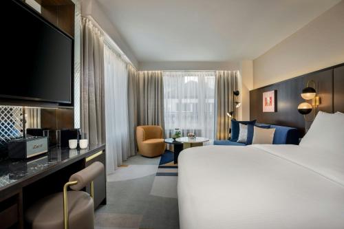 Neues Schloss Privat Hotel Zürich, Autograph Collection