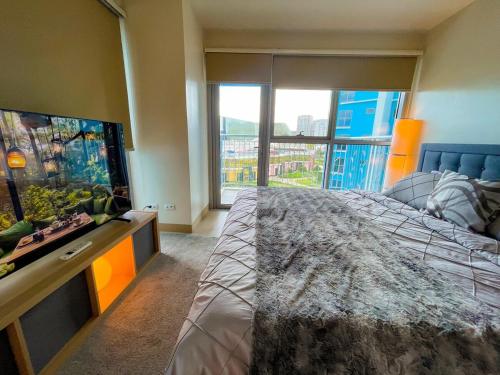 Exquisite 2BR Corner Suite with Sunset, Okada View