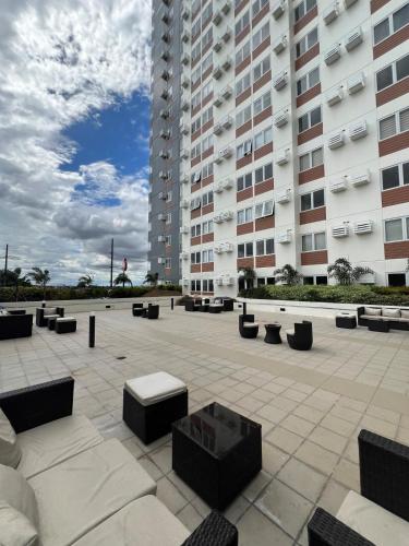 Ananda Square