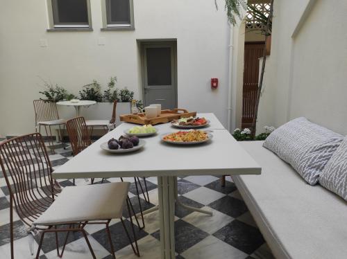 Endotera Chios Apartments