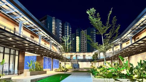 Cozy Condo unit Best Location at Lacson street