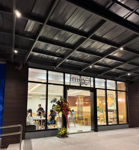 Cozy Condo unit Best Location at Lacson street