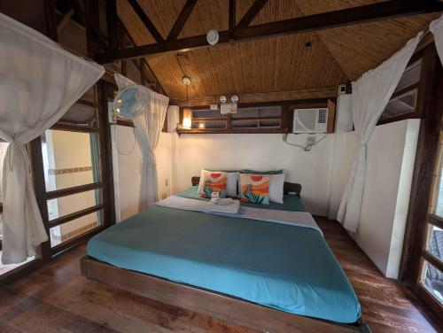 Urbiz Garden Bed and Breakfast