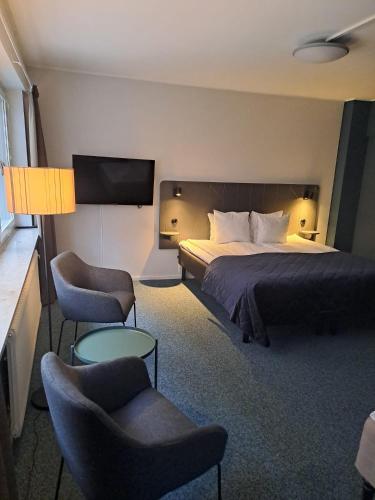 Hotel N' Hostel