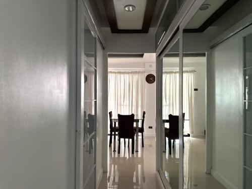 Modern Japanese Resort-Type Condo