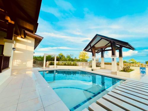 Royal Oceancrest Panglao I