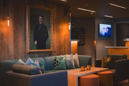 Svalbard Hotell | Polfareren