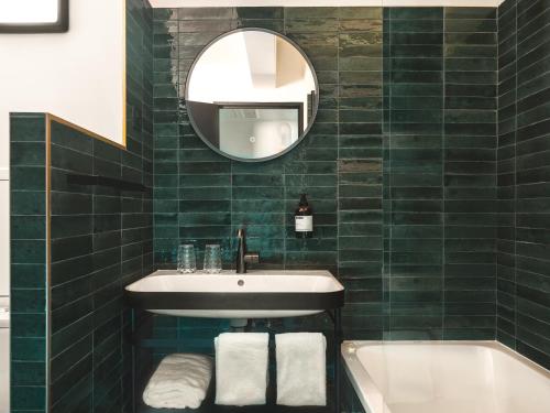 Maisons du Monde Hôtel & Suites - La Rochelle