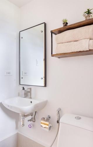 IG-Worthy Aesthetic 2BR Loft Unit