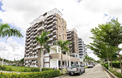 Peaceful 2 Bedroom with Balcony