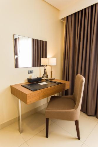 Royce Hotel & Casino