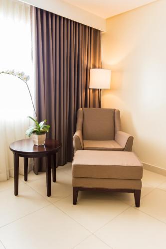 Royce Hotel & Casino