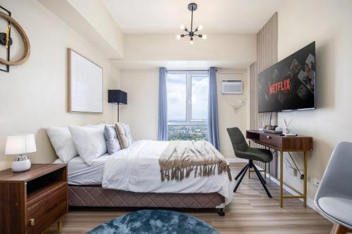 Furnished Studio in Cebu IT Park with WiFi, Netflix and Pool Access