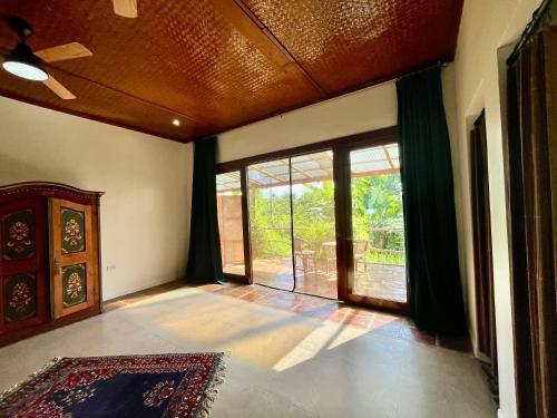 Paruparong Bughaw Ecofarm Resort