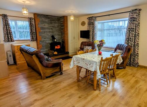 Skellig View Sunset Cliffs View Apartment